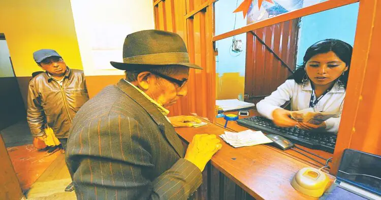 Rentistas cobran pensiones de febrero desde este 2 de marzo