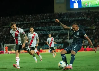 Ya sin Gallardo, River empató frente a Independiente Rivadavia