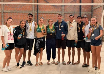 Duplas Galindo, Velásquez y Pérez, ganan etapa del vóley playero