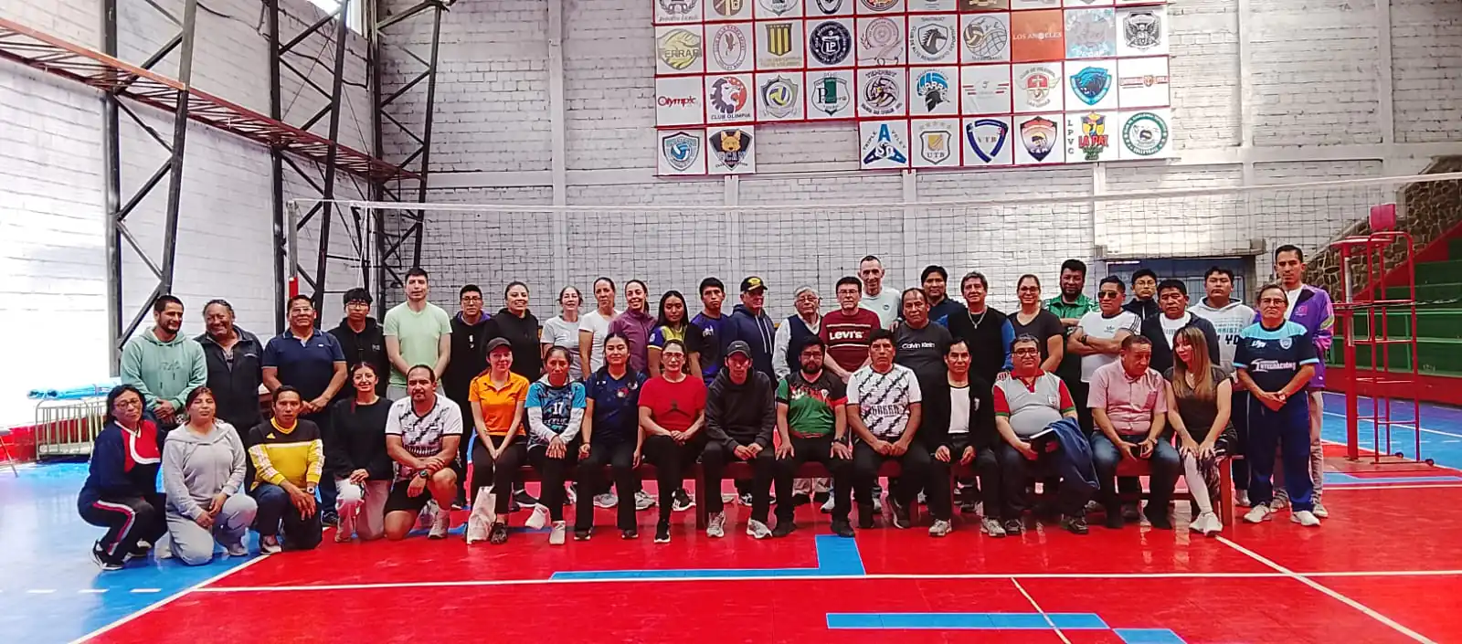 La Paz albergó el Curso de Actualización para Entrenadores de Voleibol