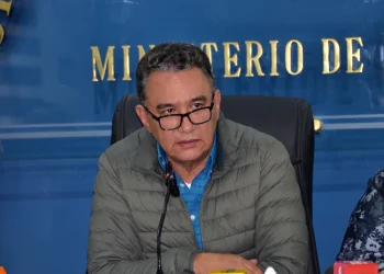Ministro de Defensa anuncia viaje a cumbre hemisférica en EEUU