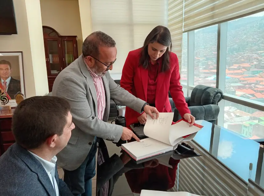 Bolivia y España fortalecen cooperación autonómica