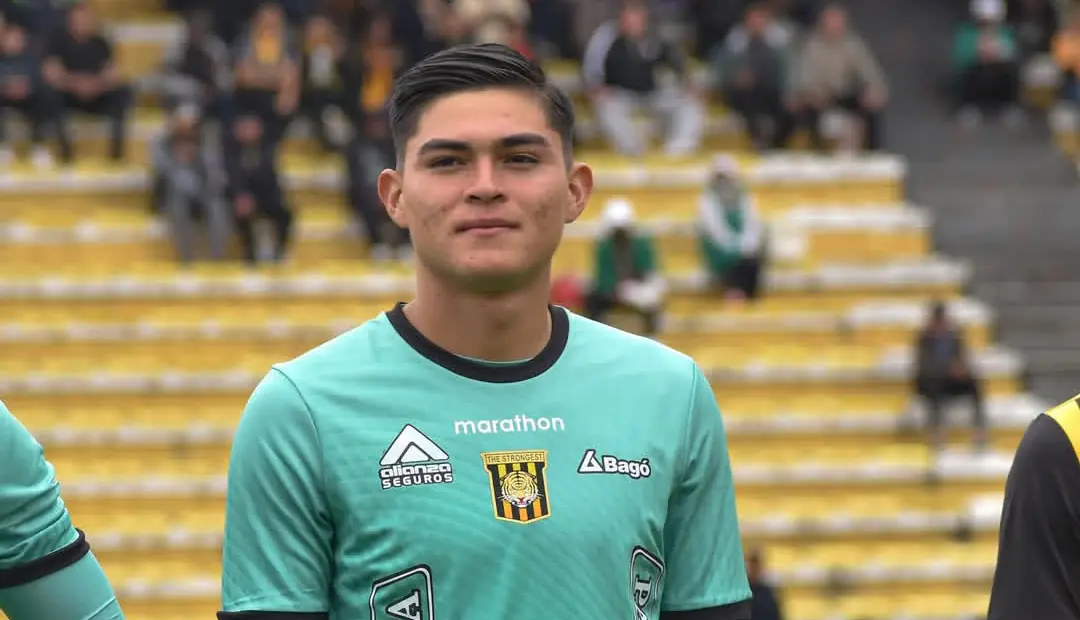 Kiotto Mendoza cuidará el arco de The Strongest ante Nacional Potosí