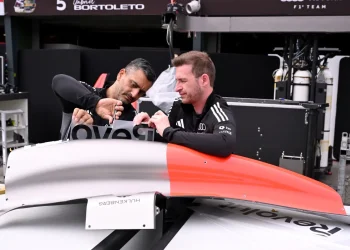 Norris inicia en Melbourne la defensa de su corona la F1