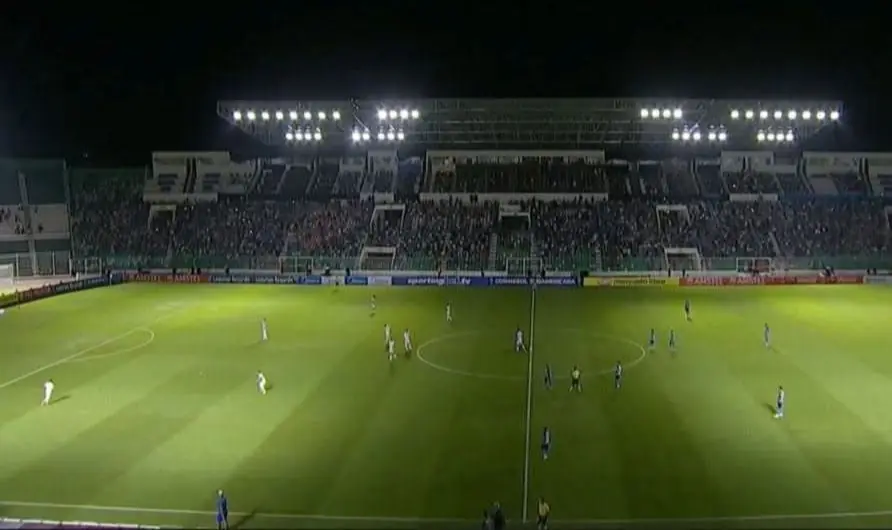 Persisten críticas sobre iluminación del ‘Tahuichi’ en la Sudamericana