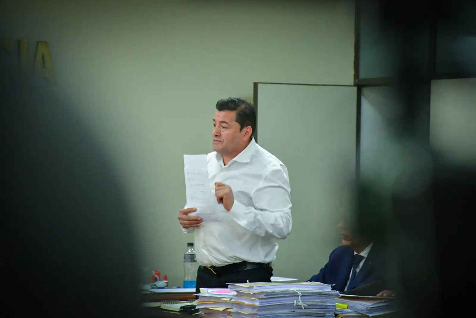 El alcalde de Santa Cruz, Jhonny Fernández, durante su audiencia cautelar. FOTO: GAMSC