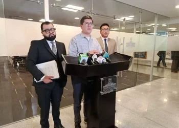 Pinto: Eliminar renta vitalicia a expresidentes es propuesta demagogia y populista