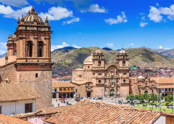 Este mes se reactivan tratativas para consolidar la ruta aérea Sucre-Cusco