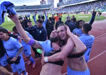 Bolívar es el campeón de Verano; gana 5-3 a Always