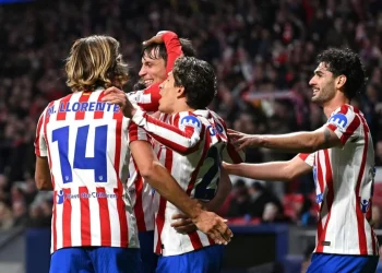 Atlético pone un pie en cuartos de Champions ante Tottenham