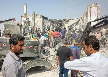 Diario afirma que escuela iraní fue destruida por error de coordenadas
