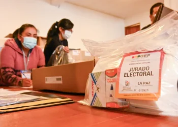 Subnacionales: La Paz inicia el armado de 8.995 maletas electorales