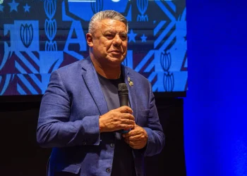 Presidente de AFA comparece en causa por supuesta evasión fiscal