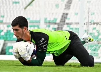 La Selección Boliviana se entrena con los 16 convocados