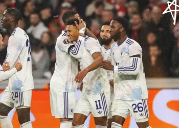 Aston Villa vence en Lille y el Betis pierde en Europa League