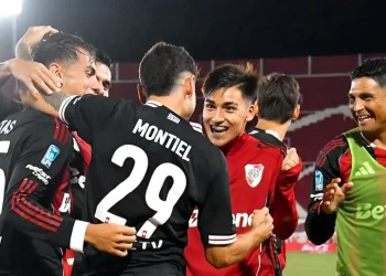 River gana a Huracán en el debut de Eduardo Coudet