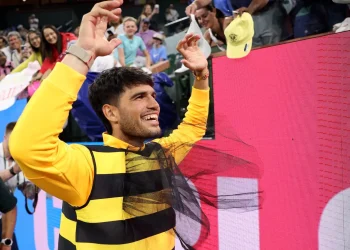 Alcaraz y Sinnner van a ‘semis’ de Indian Wells y Swiatek dicen adiós