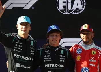 Antonelli firma en el GP de China la pole position más joven