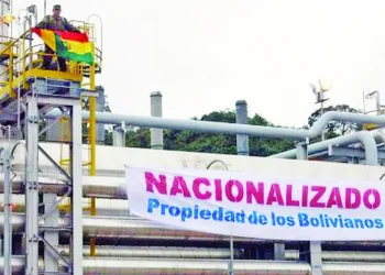 Nacionalizar, privatizar, volver a empezar: el péndulo de la ruina