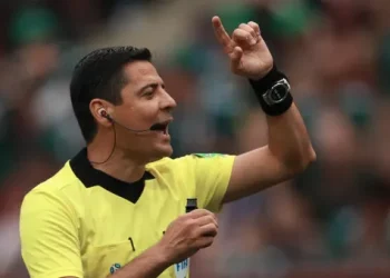 El experimentado Alireza Faghani pitará en el Bolivia-Surinam del 26
