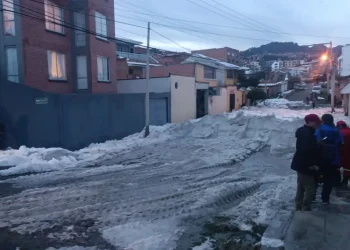 Alcaldía responde a emergencias tras granizada en La Paz