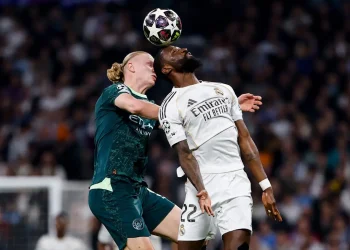Mbappé, Bellingham y Carreras viajan a Mánchester; ¿jugarán?