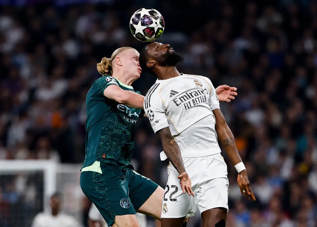 Mbappé, Bellingham y Carreras viajan a Mánchester; ¿jugarán?