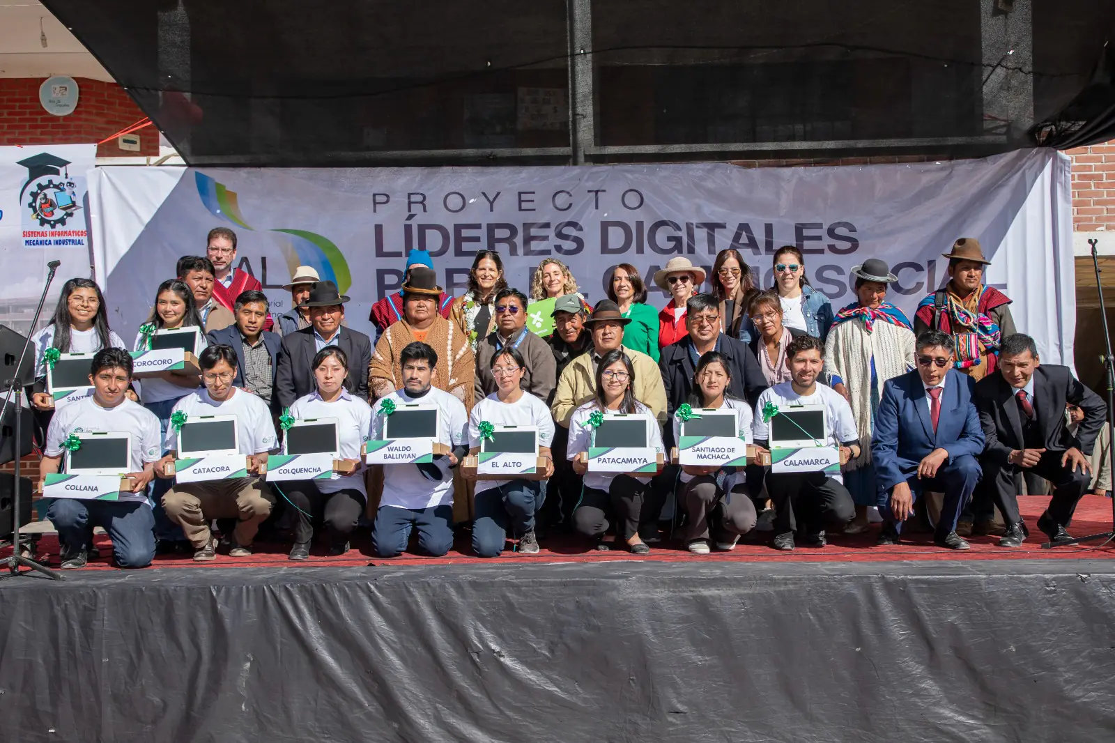 Proyecto de educación digital llega a El Alto con acompañamiento pedagógico de Enseña por Bolivia