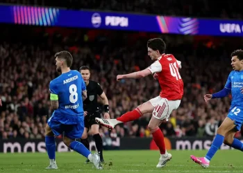 El Arsenal vence 2-0 al Leverkusen y clasifica a cuartos