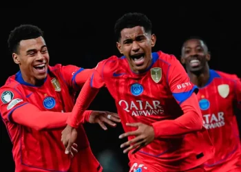 El PSG elimina al Chelsea y avanza a cuartos de la Champions
