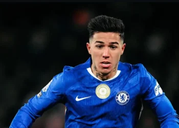 Enzo Fernández no descarta salir del Chelsea tras caer en Champions