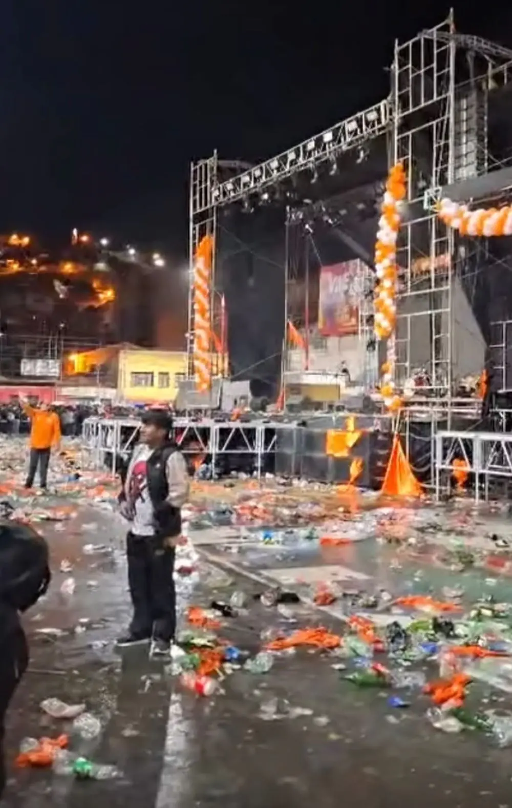 Así quedó la avenida Cívica de Oruro luego del cierre de campaña de Alianza Patria.. FOTO: Captura RRSS