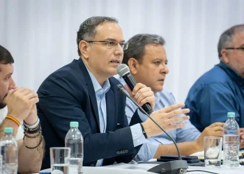 YPFB inicia el pago de compensaciones a los afectados por gasolina