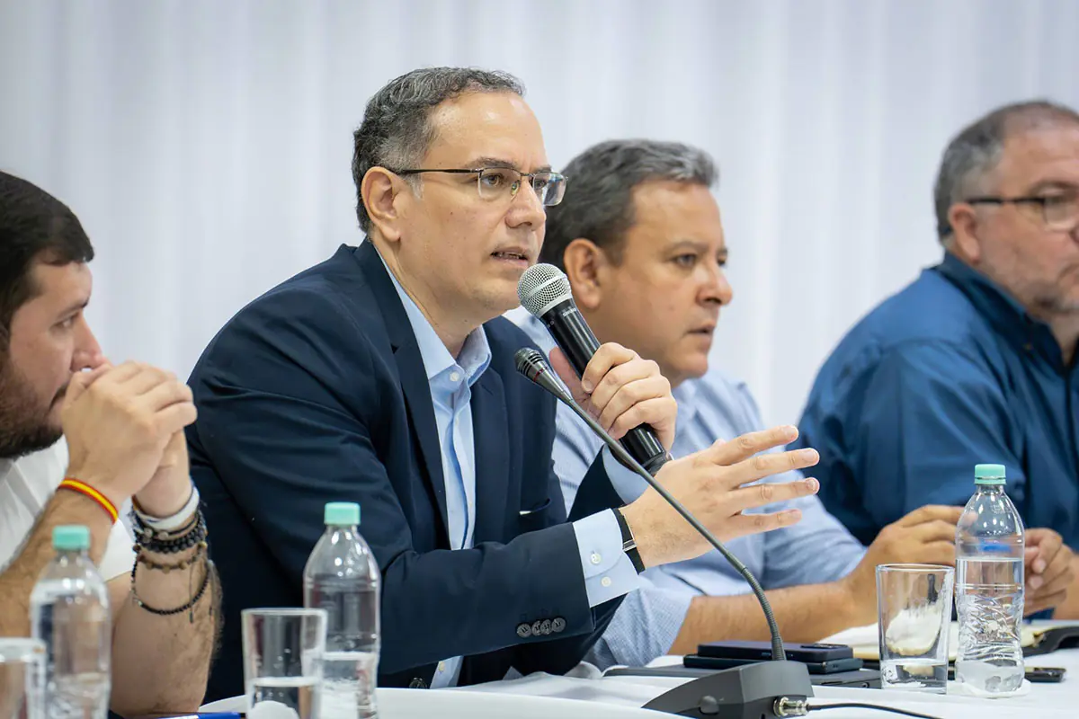 YPFB inicia el pago de compensaciones a los afectados por gasolina
