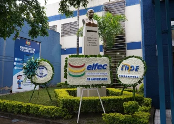 ELFEC celebra 118 años con actos de protocolo en Cochabamba