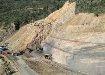 ABC reporta 45% de avance en rehabilitación del tramo Bombeo–Llavini