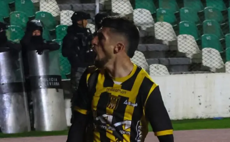 Amoroso intimó a The Strongest por $us 122.000