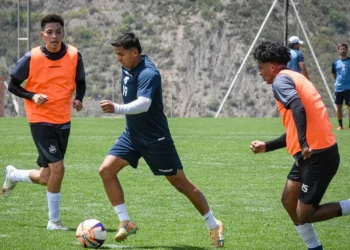 Bolívar golea 9-0 a Hiska Nacional antes de viajar a Quito