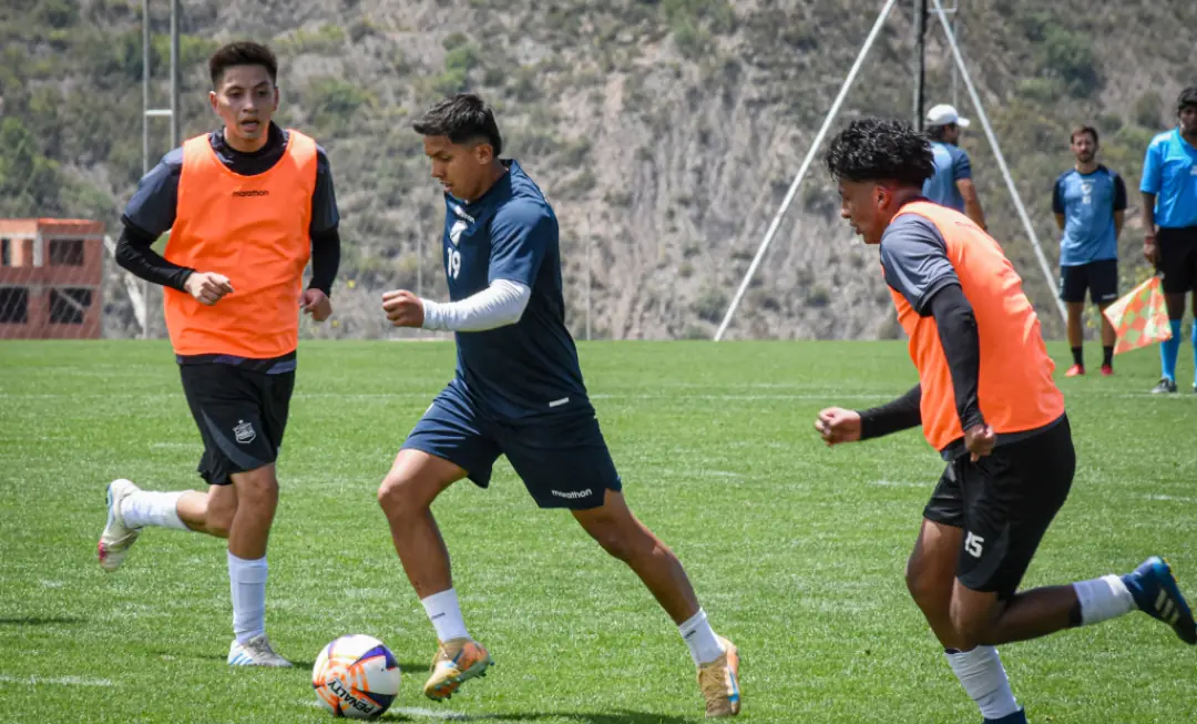Bolívar golea 9-0 a Hiska Nacional antes de viajar a Quito