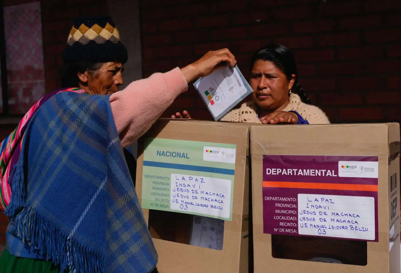Bolivia: de la hegemonía al pluralismo y ¿una nueva gobernabiliad?