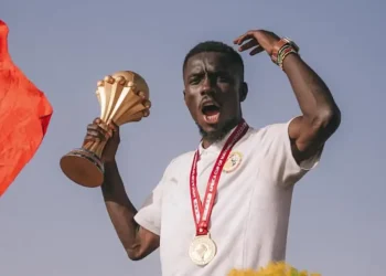 El capitán de Senegal entregaría las medallas a Marruecos