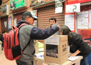 Defensoría reporta regularidad en media jornada electoral