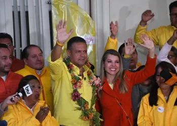 Revilla se perfila como favorito a la Gobernación de La Paz con 83% del Sirepre