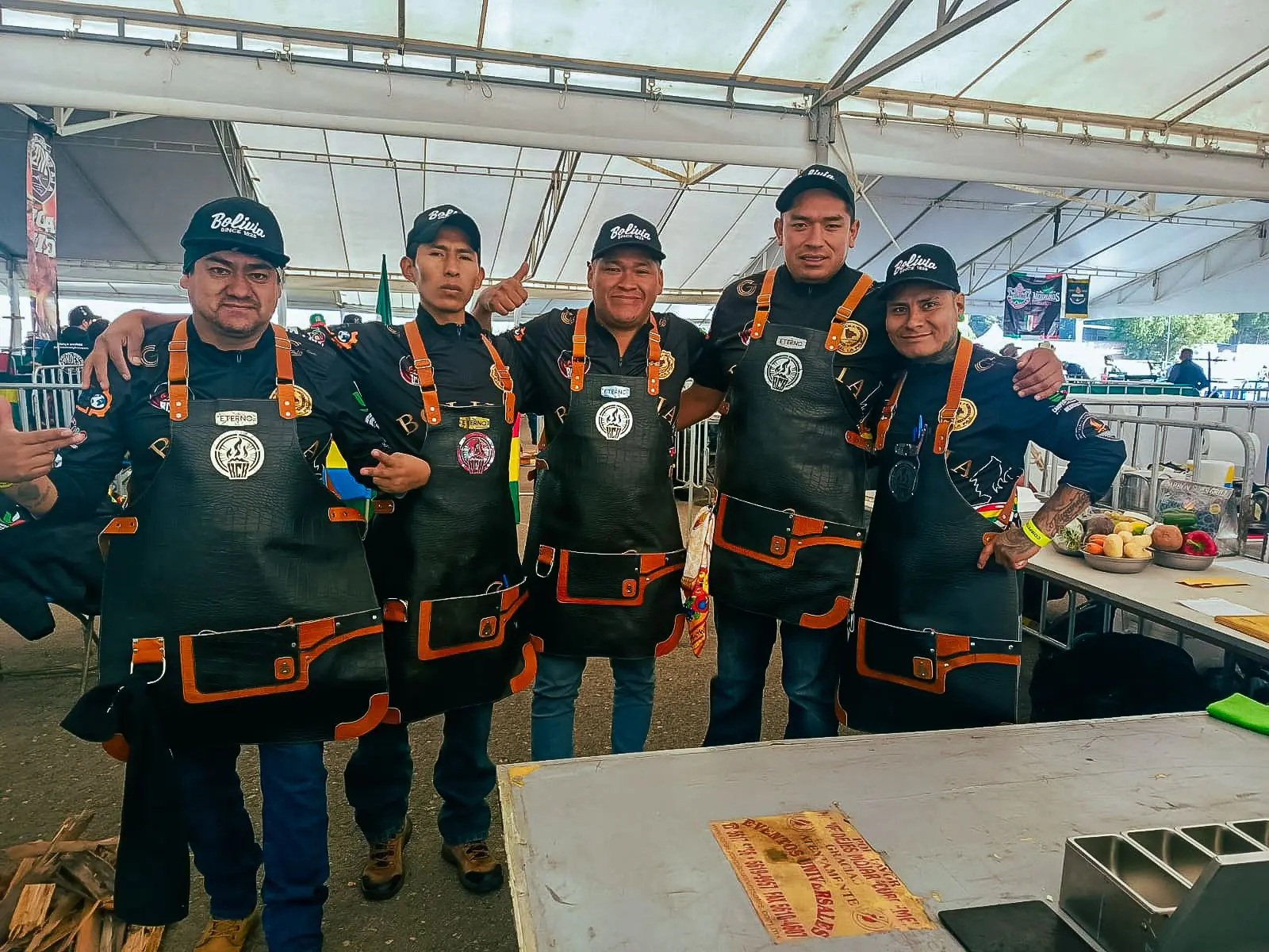 La representación boliviana que partipó en el certamen. FOTO: Viceministerio de Gastronomía