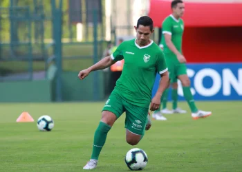 Bejarano: ‘Se lo merecen, tienen un excelente grupo humano’