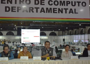 Santa Cruz reporta numerosas actas observadas y advierte retrasos en el cómputo