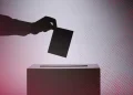 Renovación, dispersión y desafíos postelectorales en Bolivia