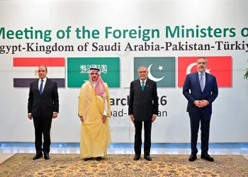 Reunión de países intermediarios en Pakistán para hablar de la guerra