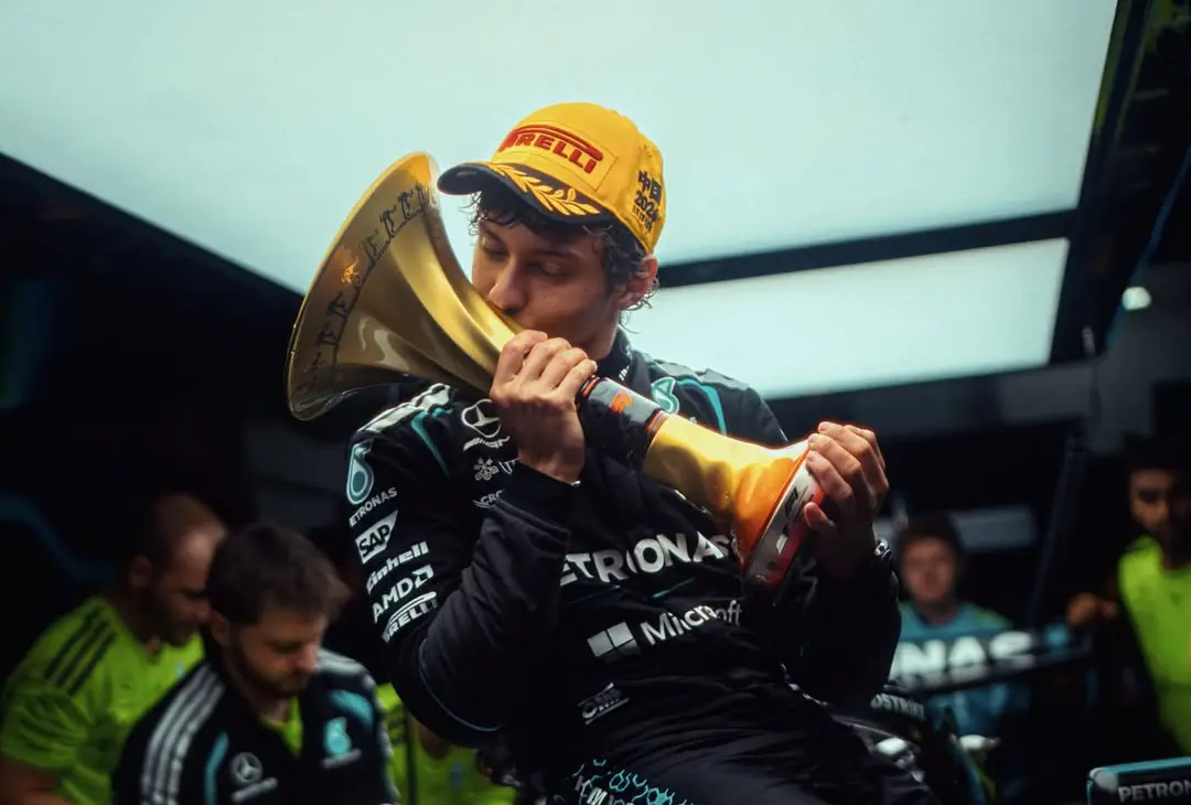 Kimi Antonelli gana Gran Premio de Japón de F1