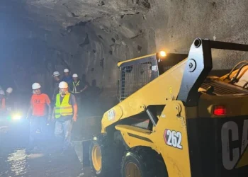 Rescatan ocho trabajadores atrapados en un túnel en Venezuela